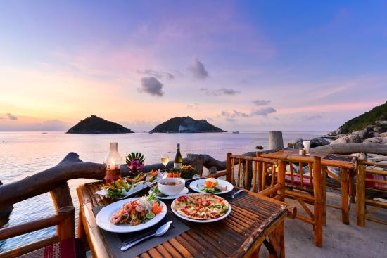 dining on koh tao island